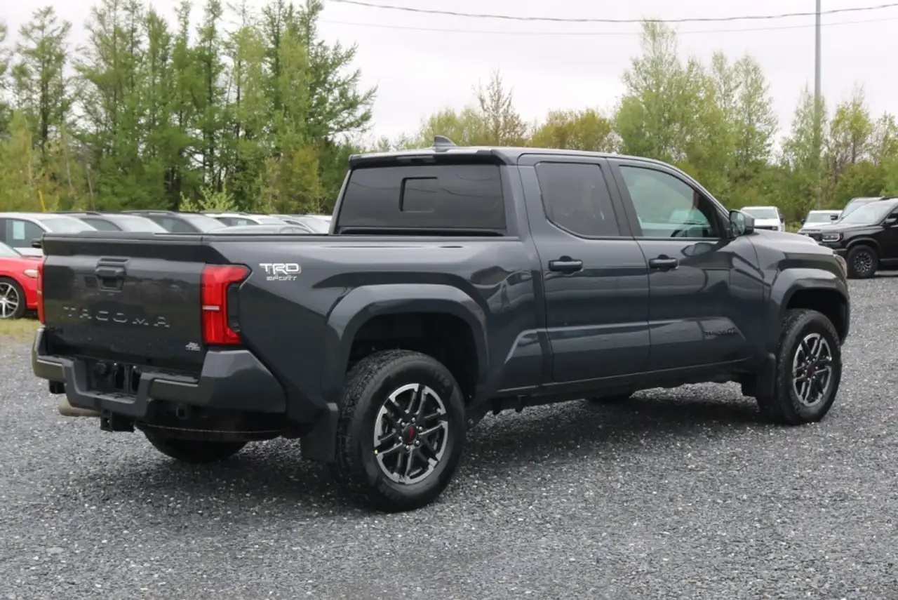 Toyota Tacoma photo Toyota Tacoma