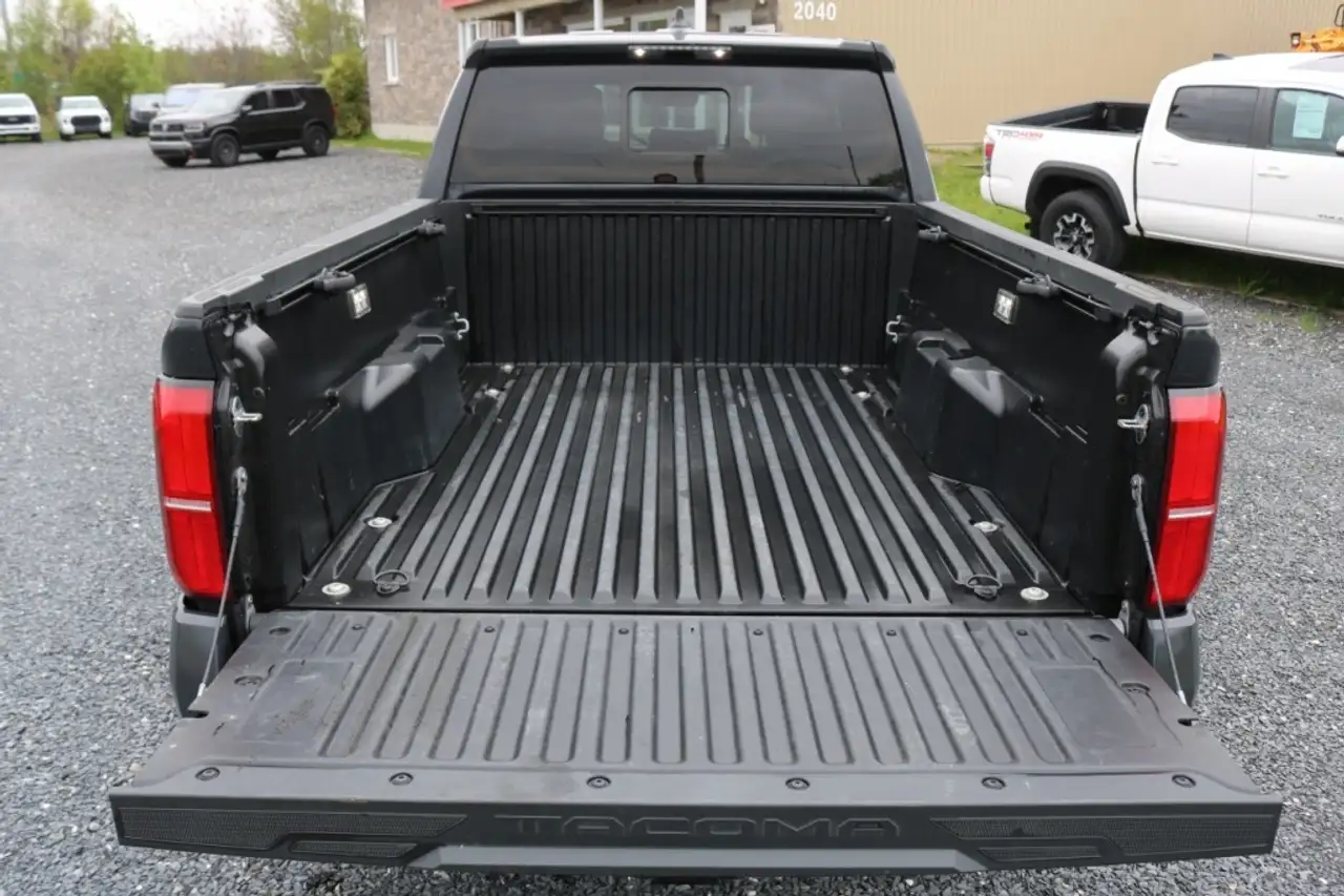 Toyota Tacoma photo Toyota Tacoma
