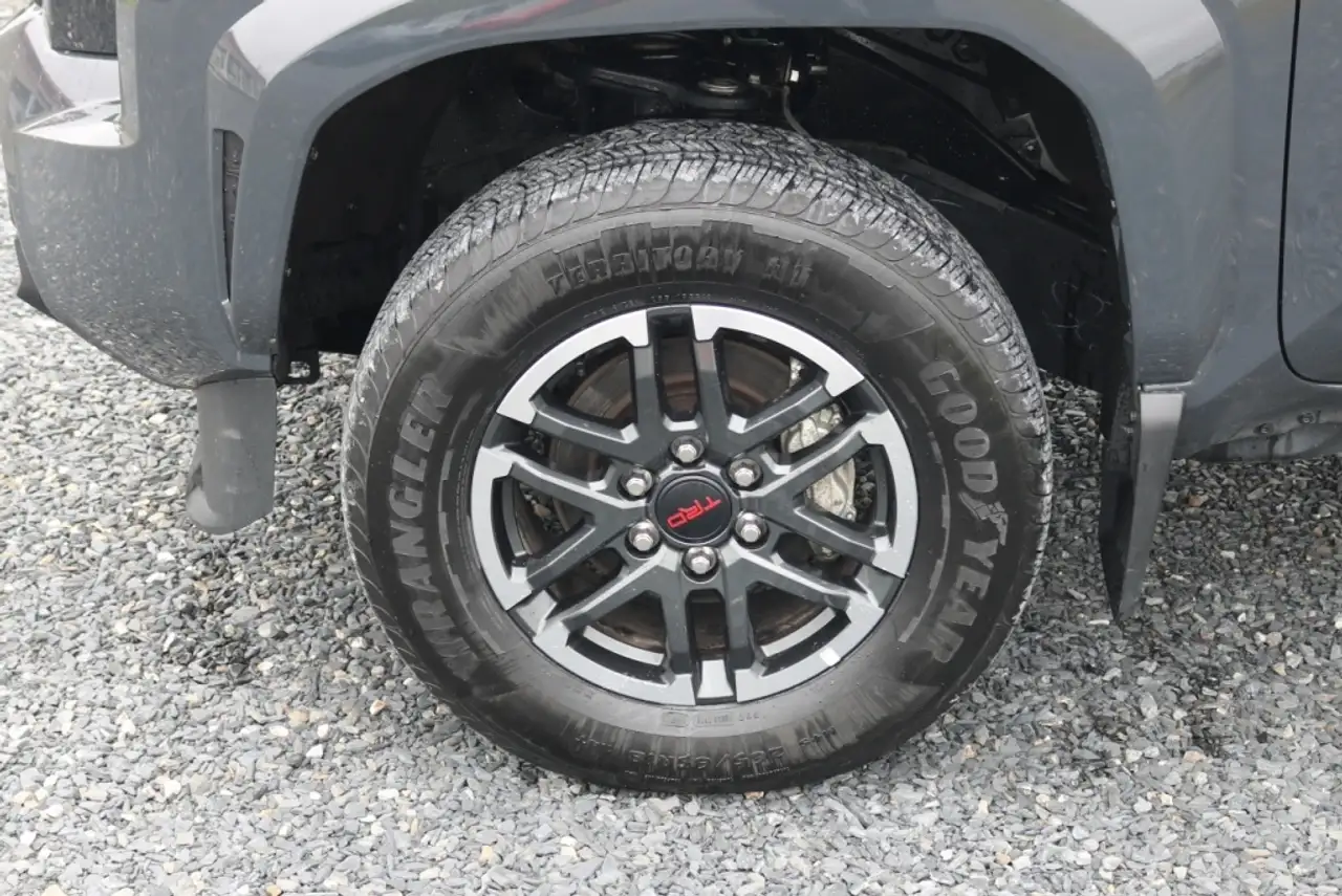 Toyota Tacoma photo Toyota Tacoma