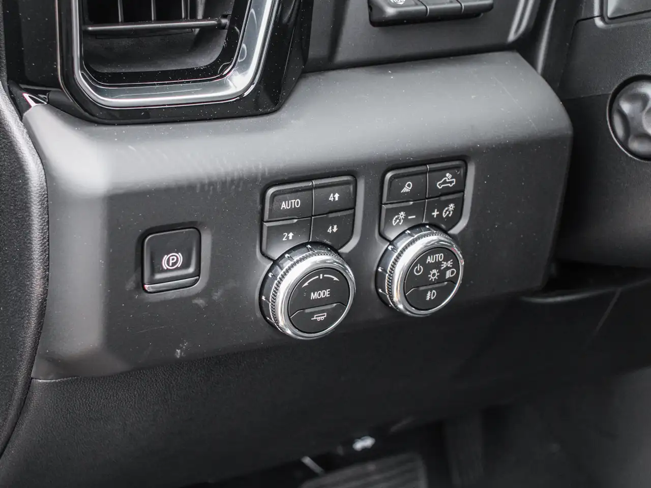 GMC Sierra 1500 photo GMC Sierra 1500