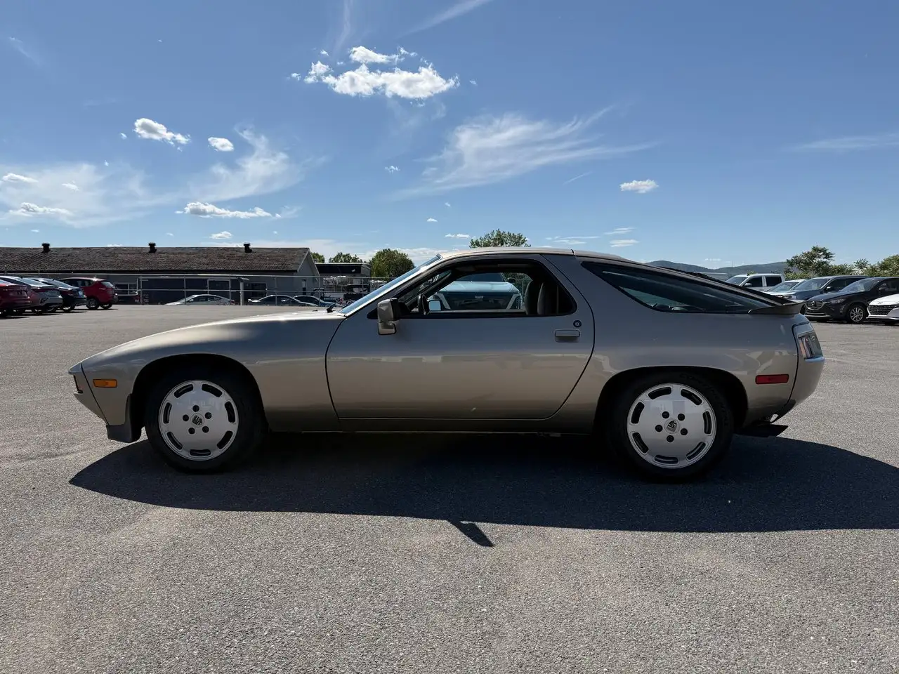 Porsche 928 photo Porsche 928