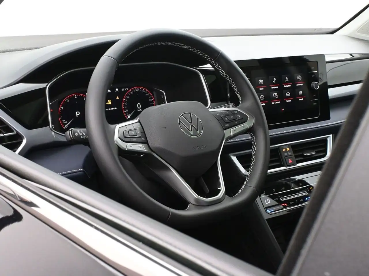 Volkswagen Taos снимка Volkswagen Taos
