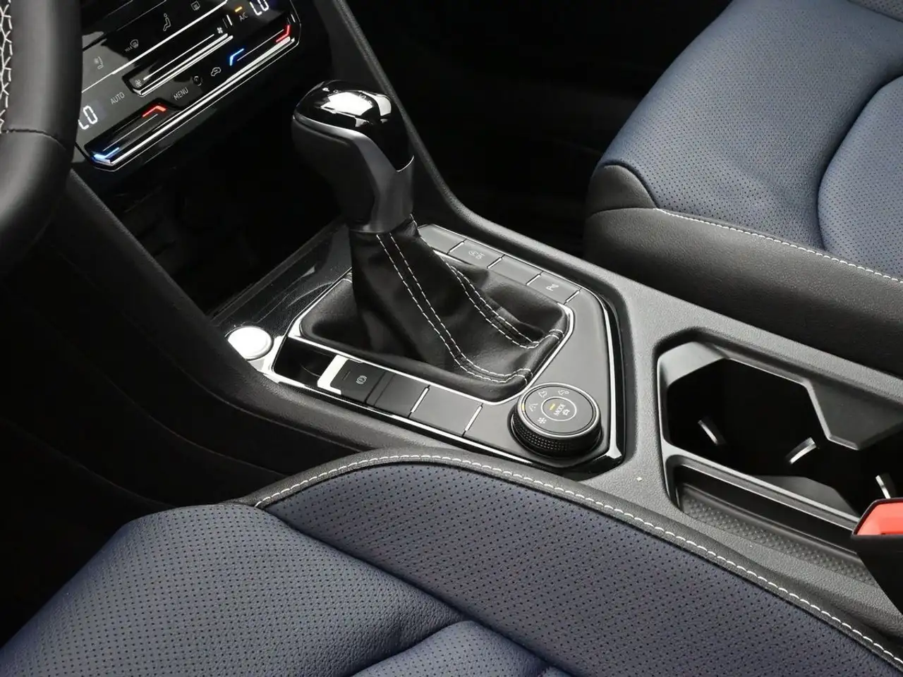 Volkswagen Taos снимка Volkswagen Taos