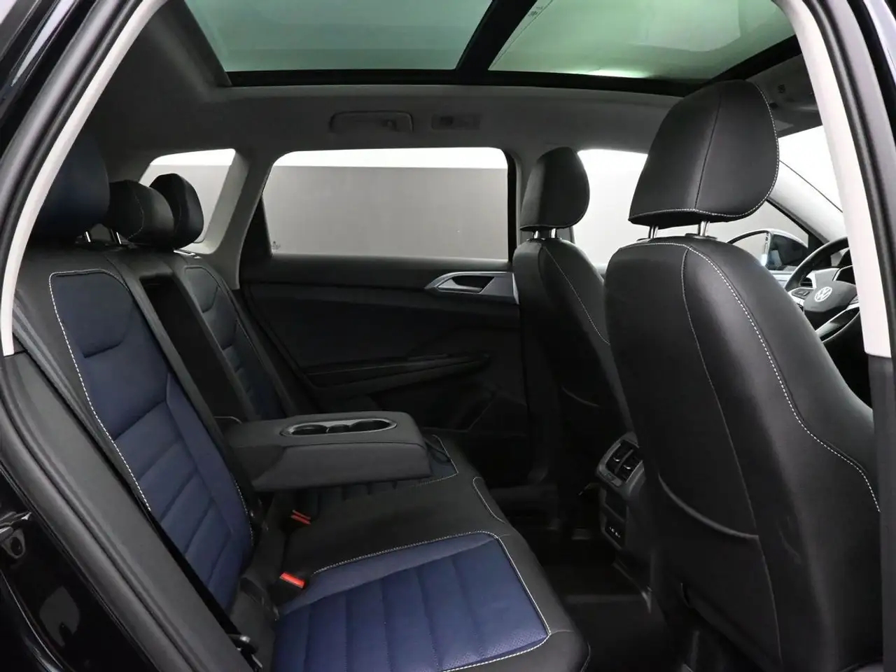 Volkswagen Taos снимка Volkswagen Taos