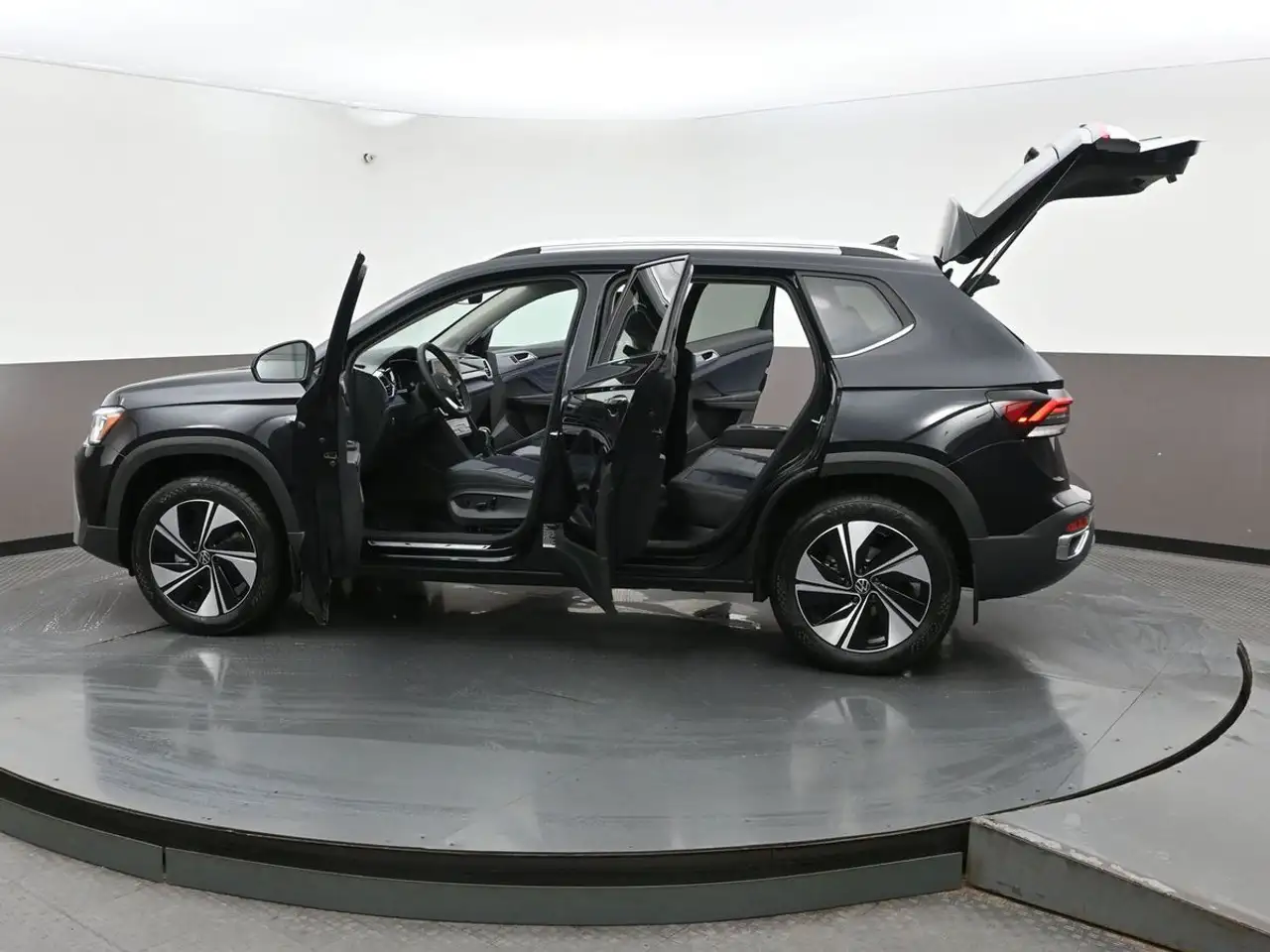 Volkswagen Taos снимка Volkswagen Taos