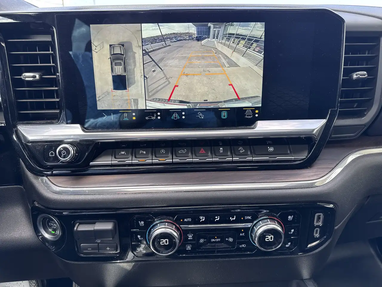 GMC Sierra 1500 снимка GMC Sierra 1500