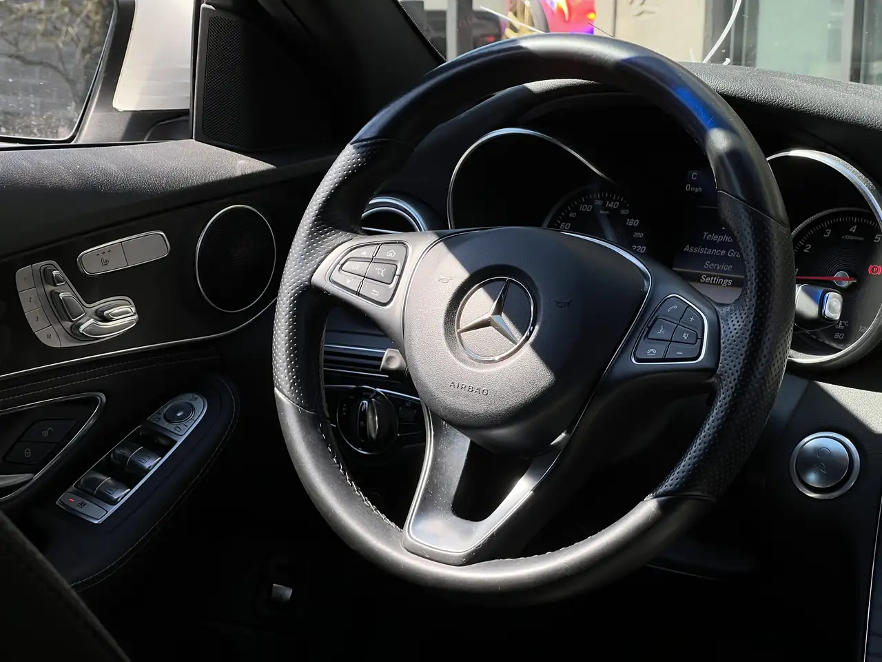 Mercedes-Benz C-Class photo Mercedes-Benz C-Class