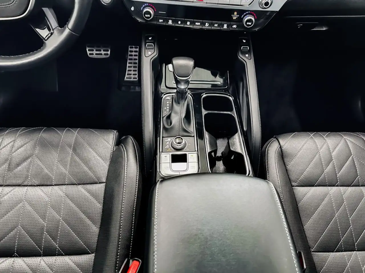 Kia Telluride photo Kia Telluride