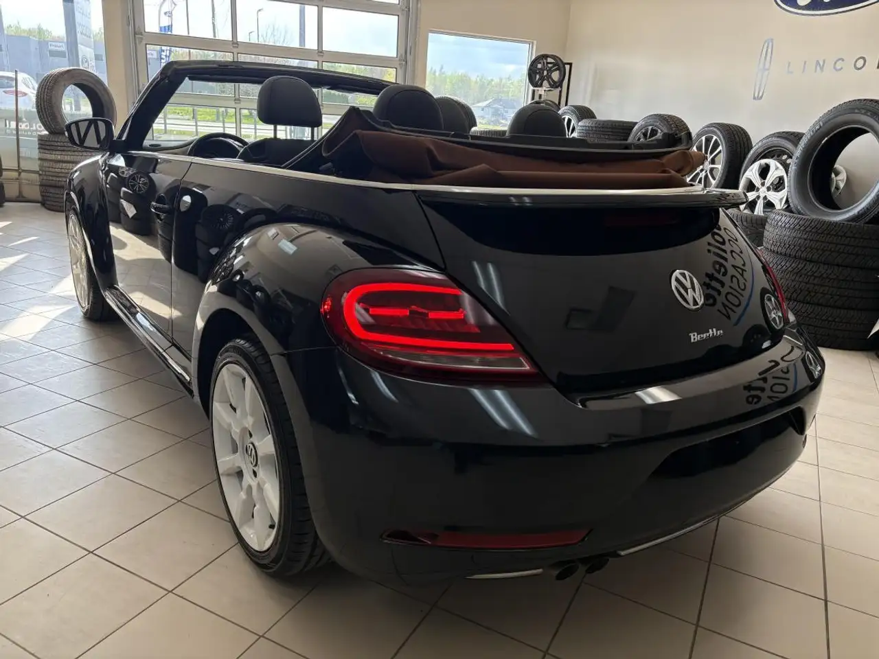 Volkswagen Beetle снимка Volkswagen Beetle