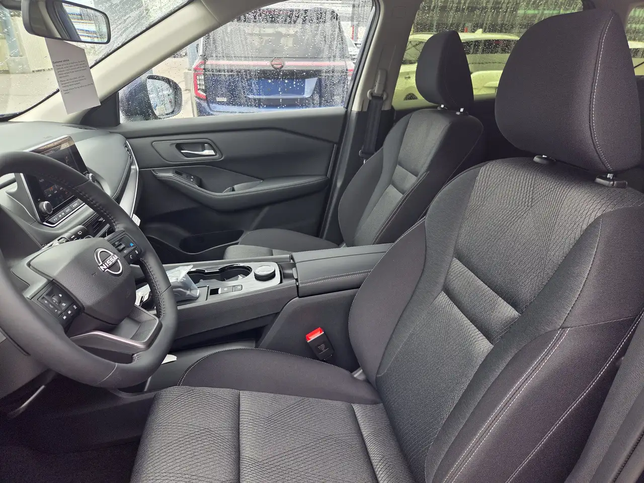 Nissan Rogue fotografie Nissan Rogue