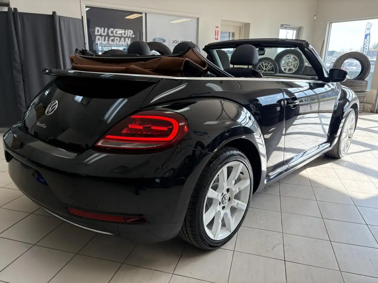 Volkswagen Beetle снимка Volkswagen Beetle