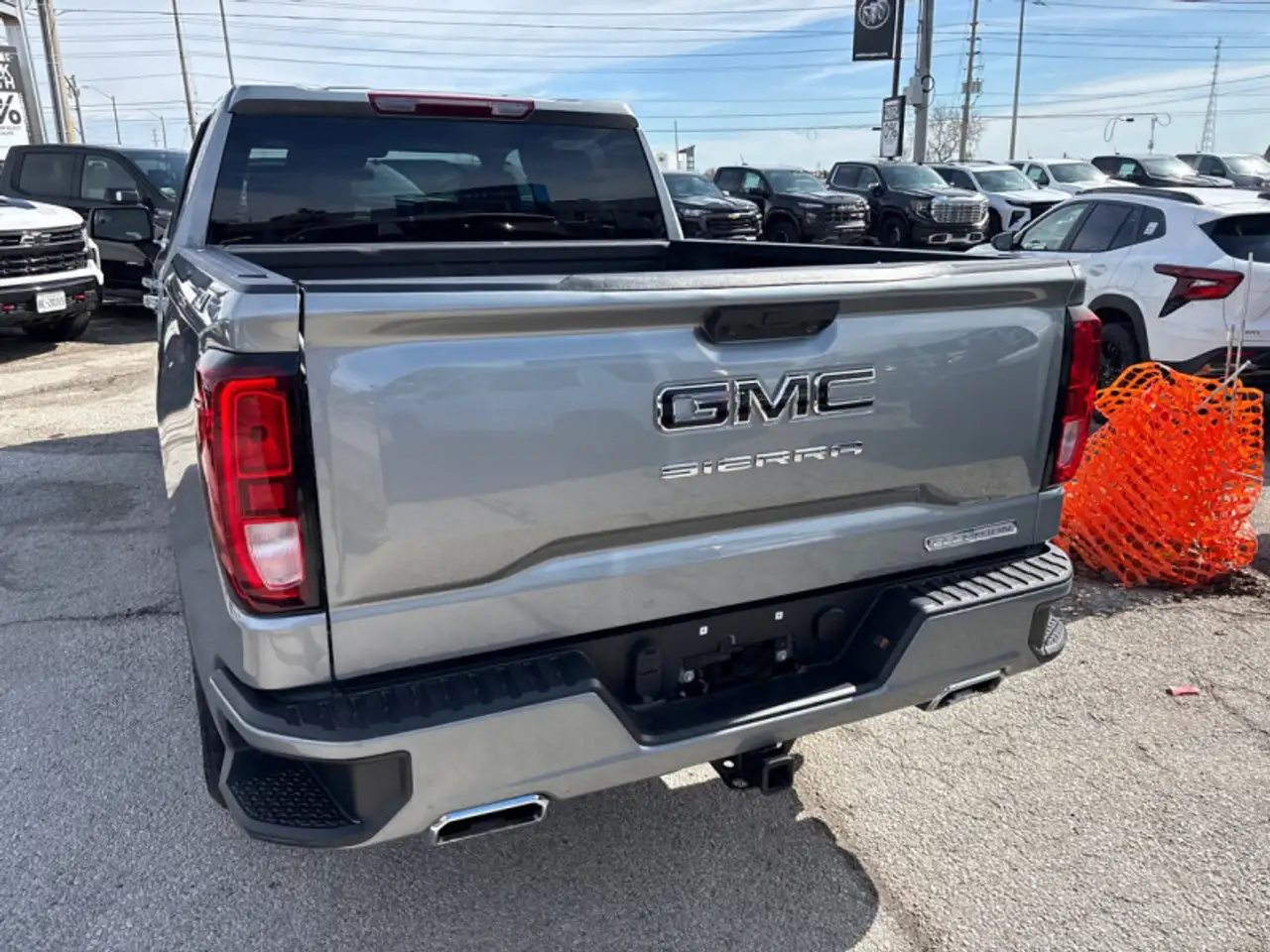 GMC Sierra 1500 photo GMC Sierra 1500