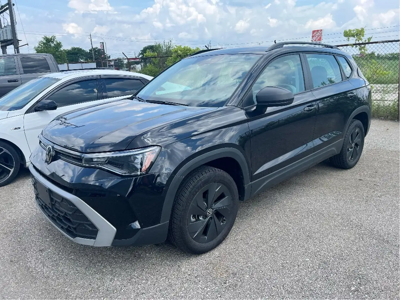 Volkswagen Taos снимка Volkswagen Taos