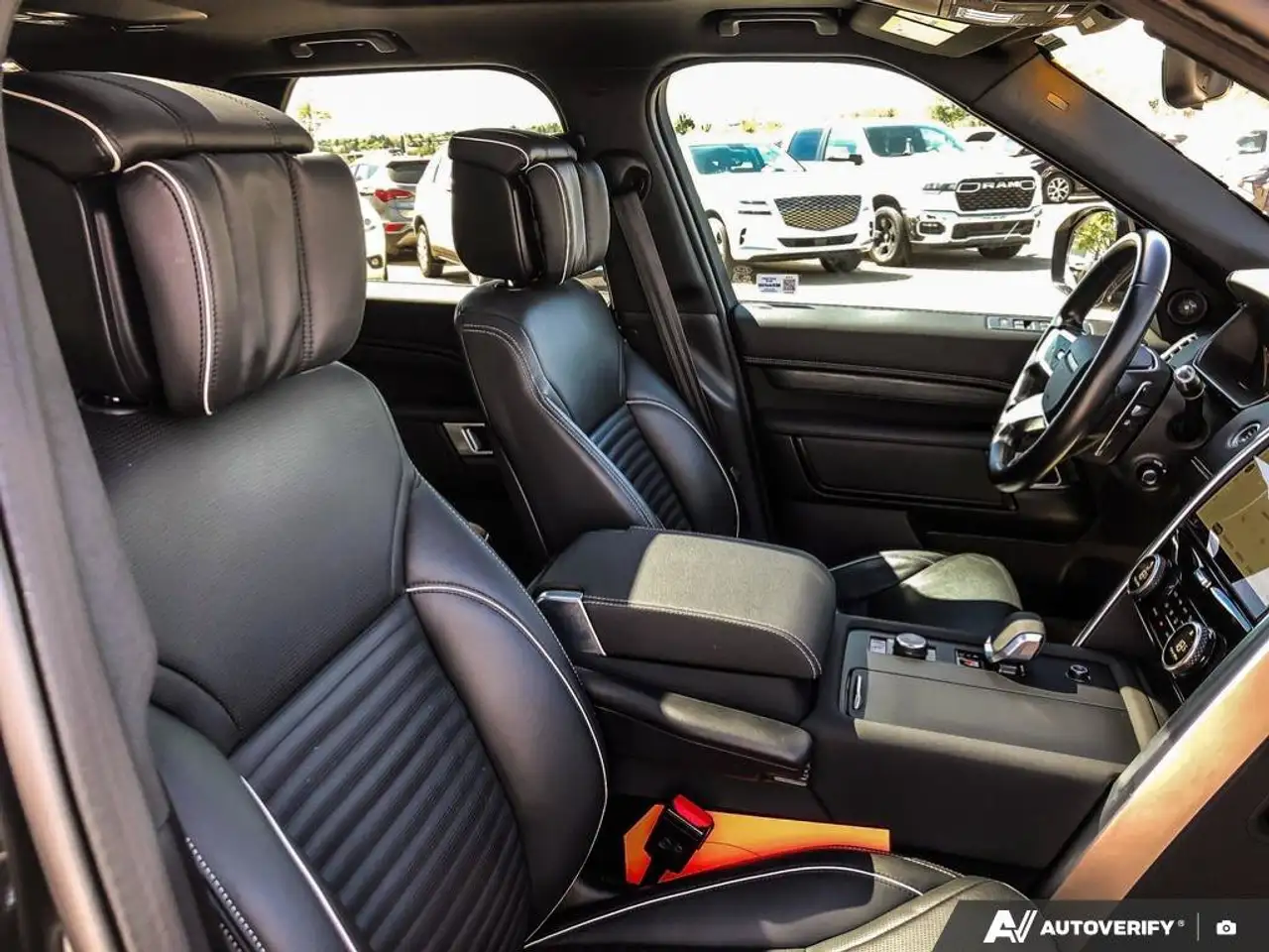 Land Rover Discovery photo Land Rover Discovery