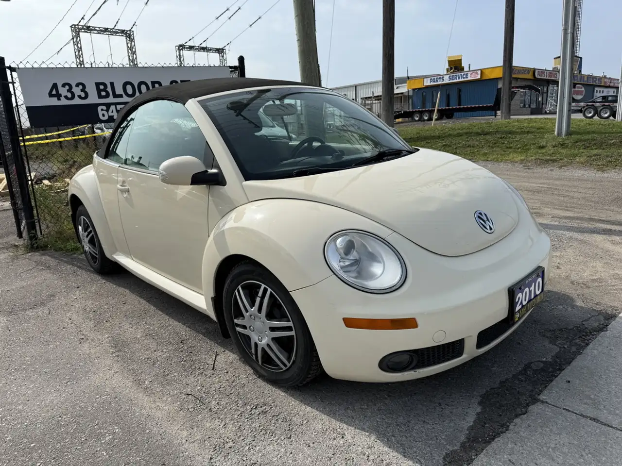 Volkswagen Beetle снимка Volkswagen Beetle