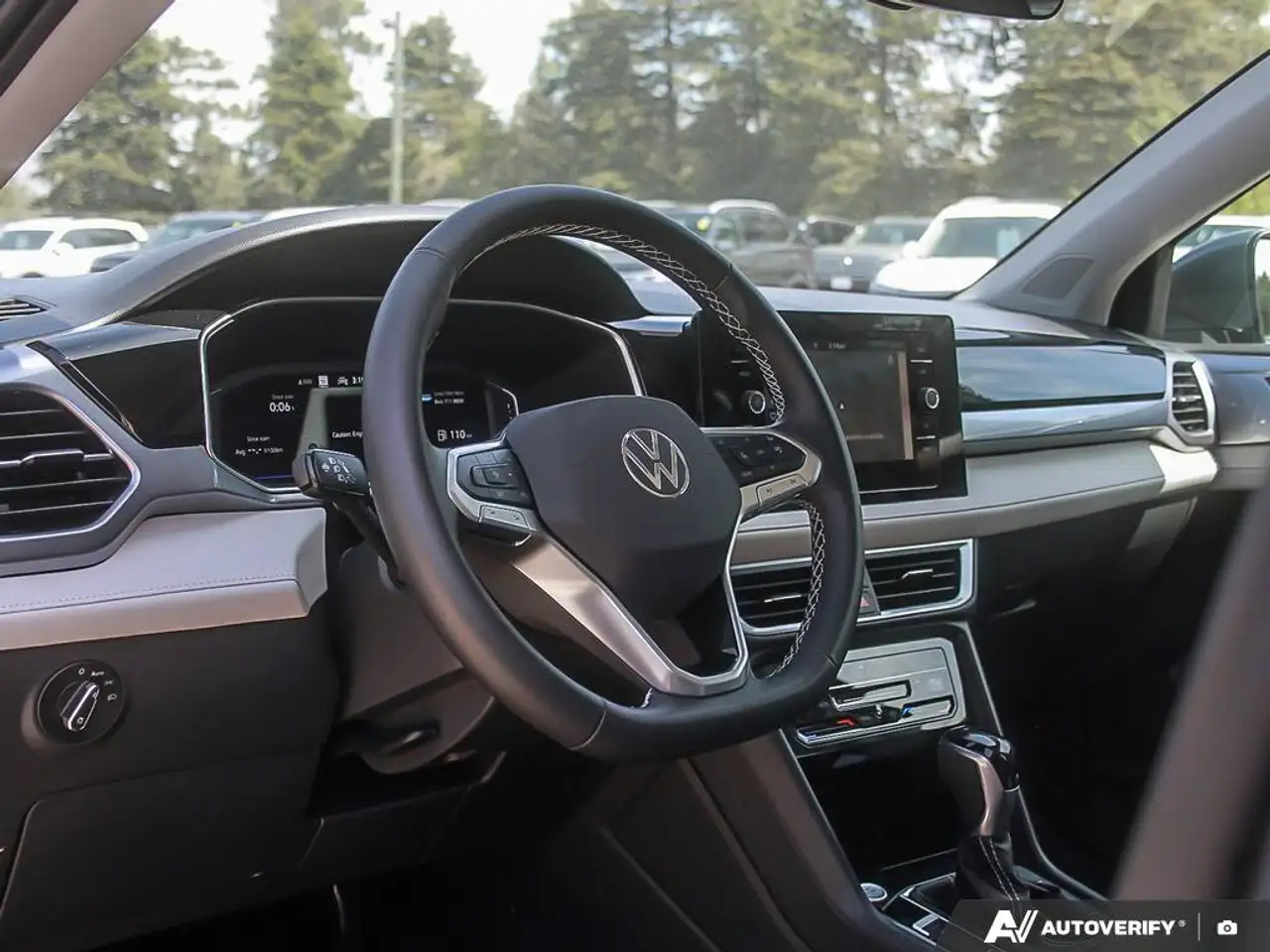 Volkswagen Taos снимка Volkswagen Taos