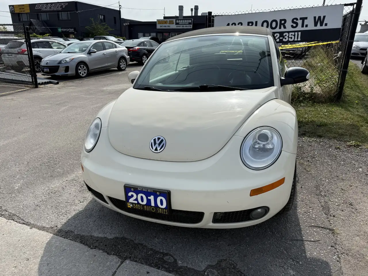 Volkswagen Beetle снимка Volkswagen Beetle