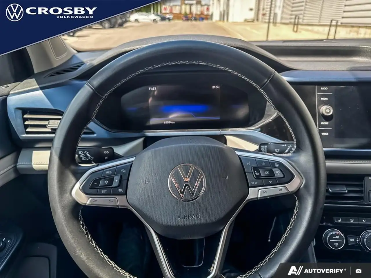 Volkswagen Taos снимка Volkswagen Taos