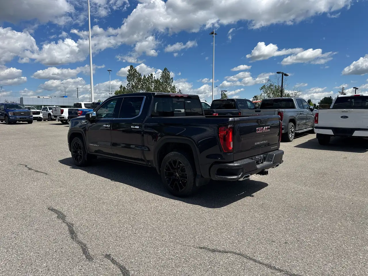 GMC Sierra 1500 photo GMC Sierra 1500