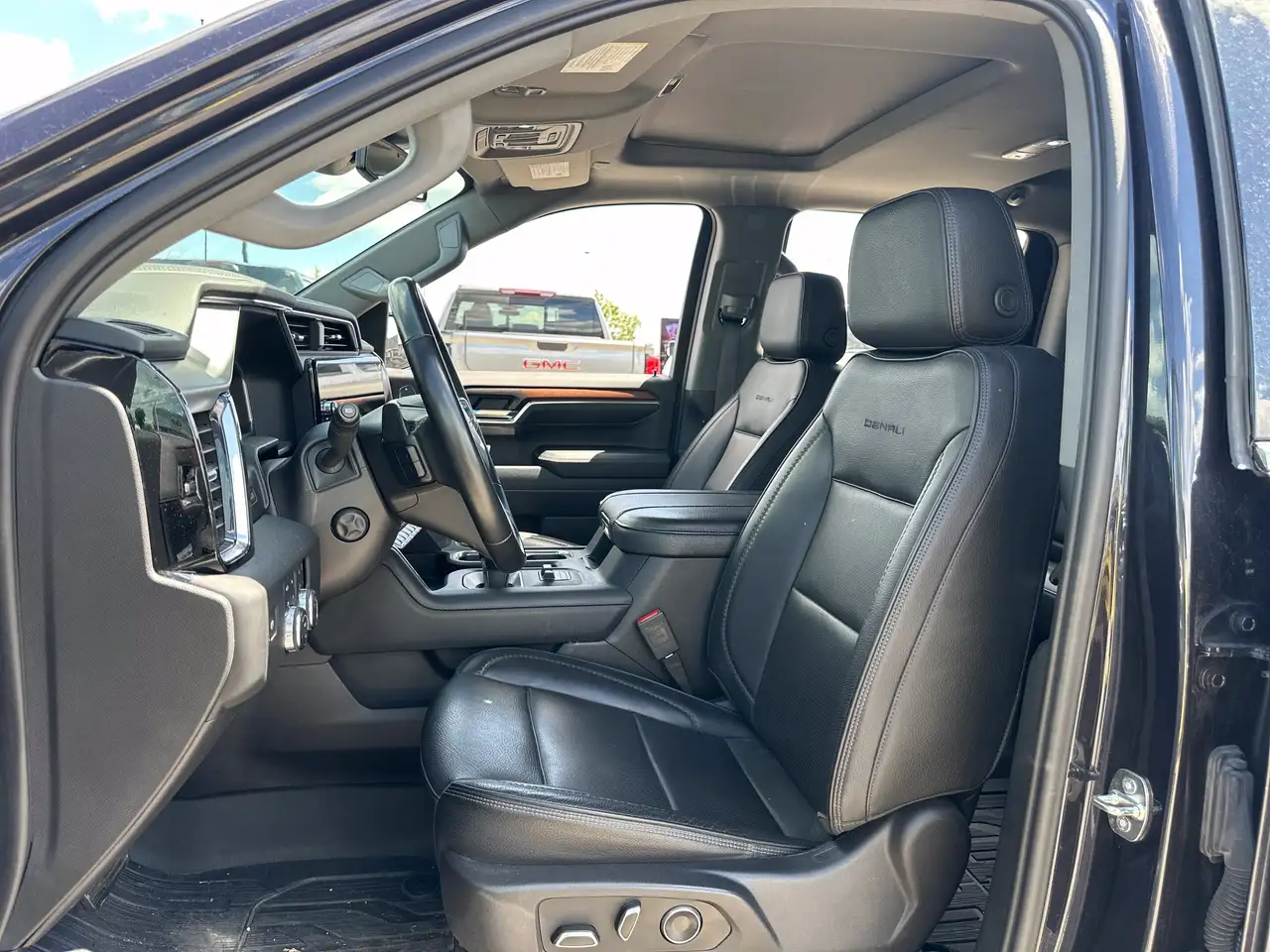 GMC Sierra 1500 photo GMC Sierra 1500