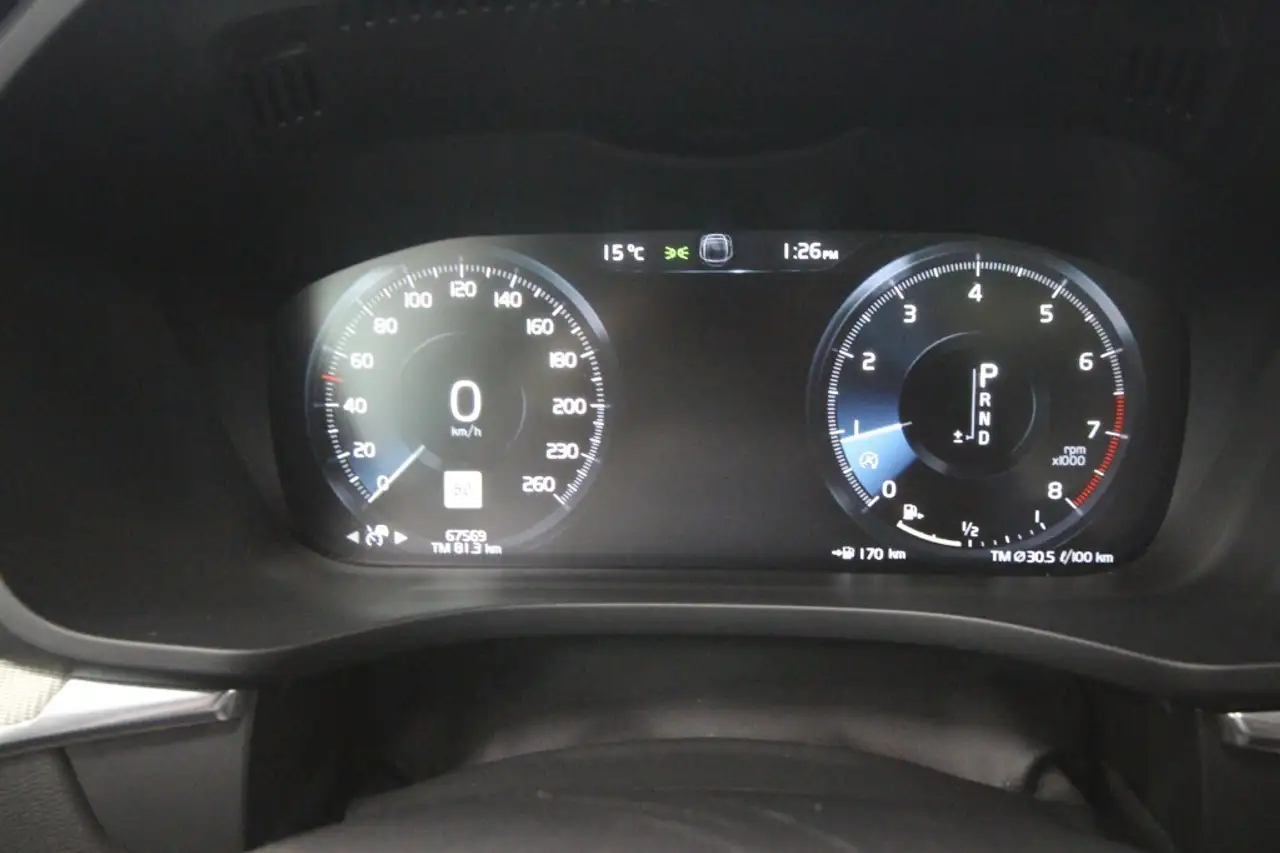 Volvo XC60 снимка Volvo XC60