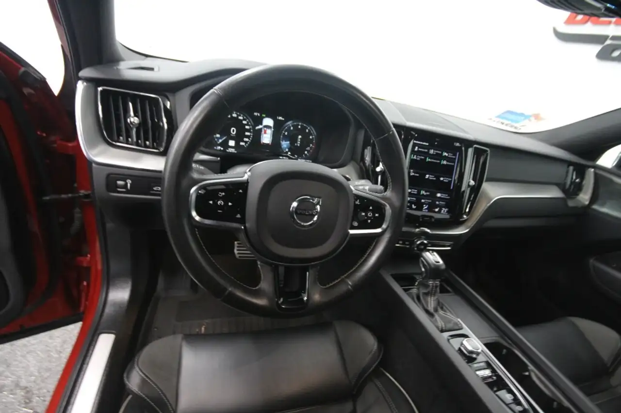 Volvo XC60 снимка Volvo XC60