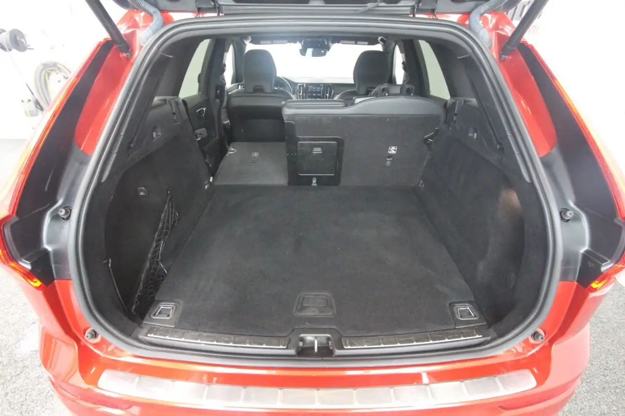 Volvo XC60 снимка Volvo XC60