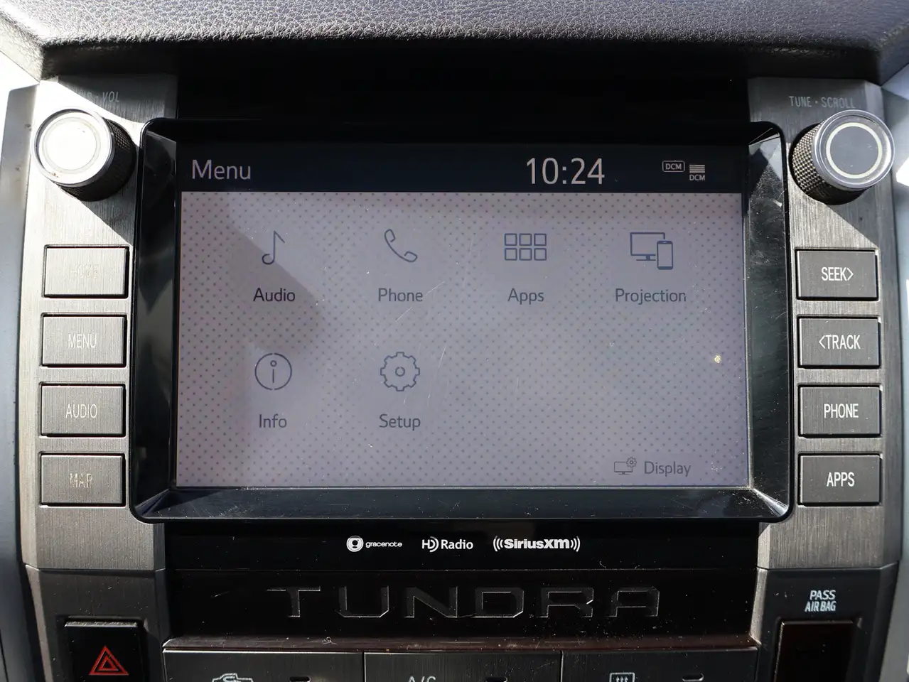 Toyota Tundra снимка Toyota Tundra