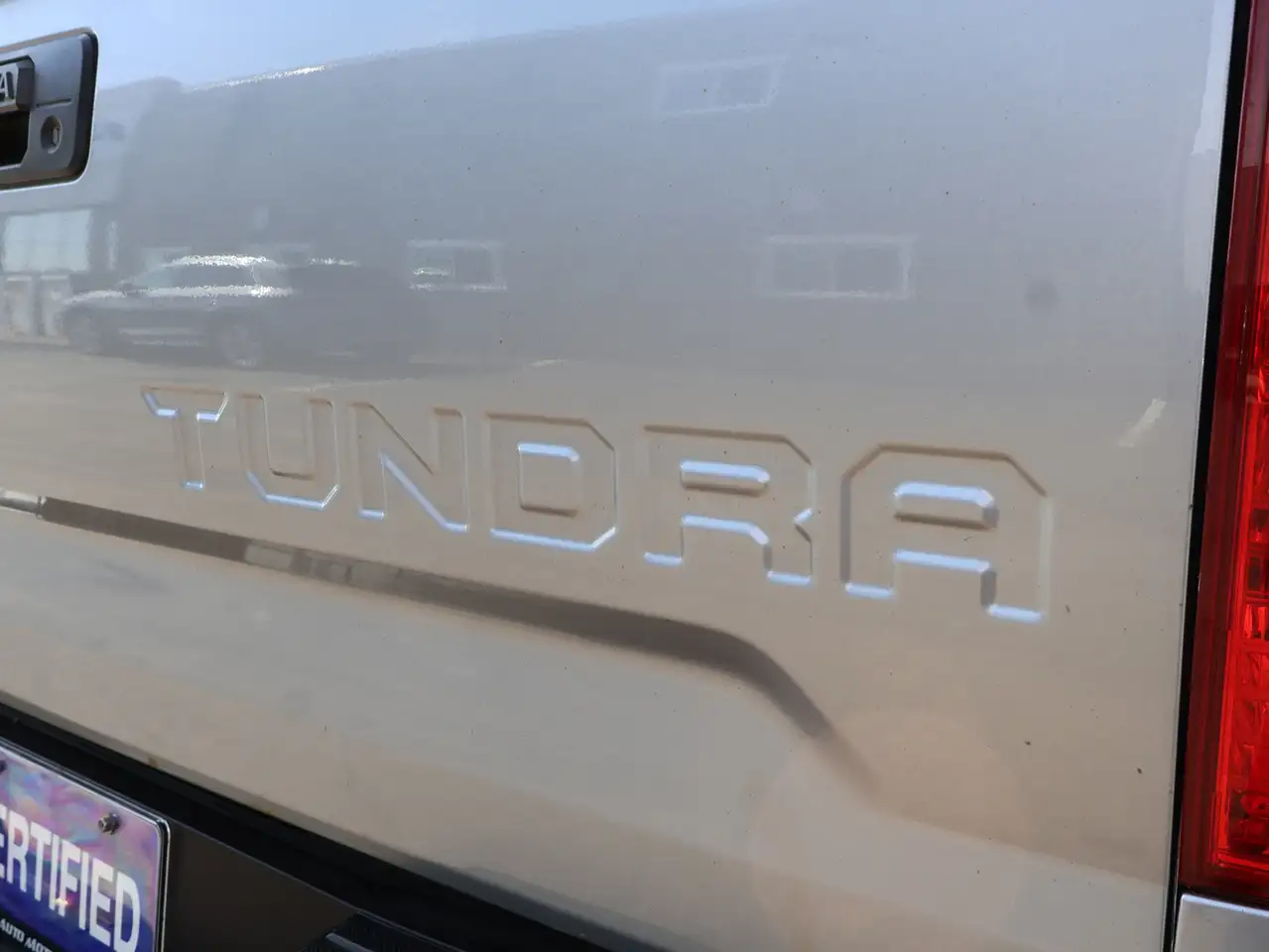 Toyota Tundra снимка Toyota Tundra