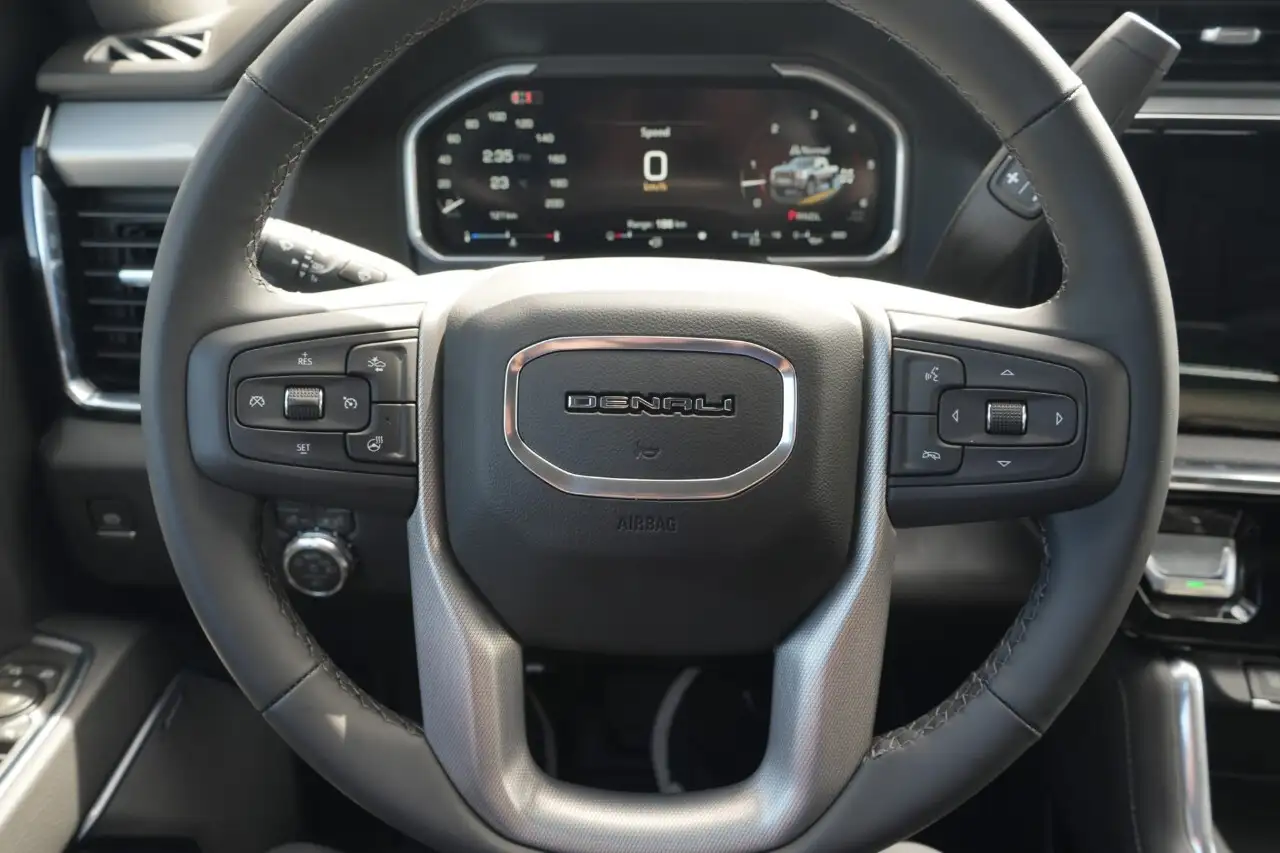 GMC Sierra 3500HD photo GMC Sierra 3500HD