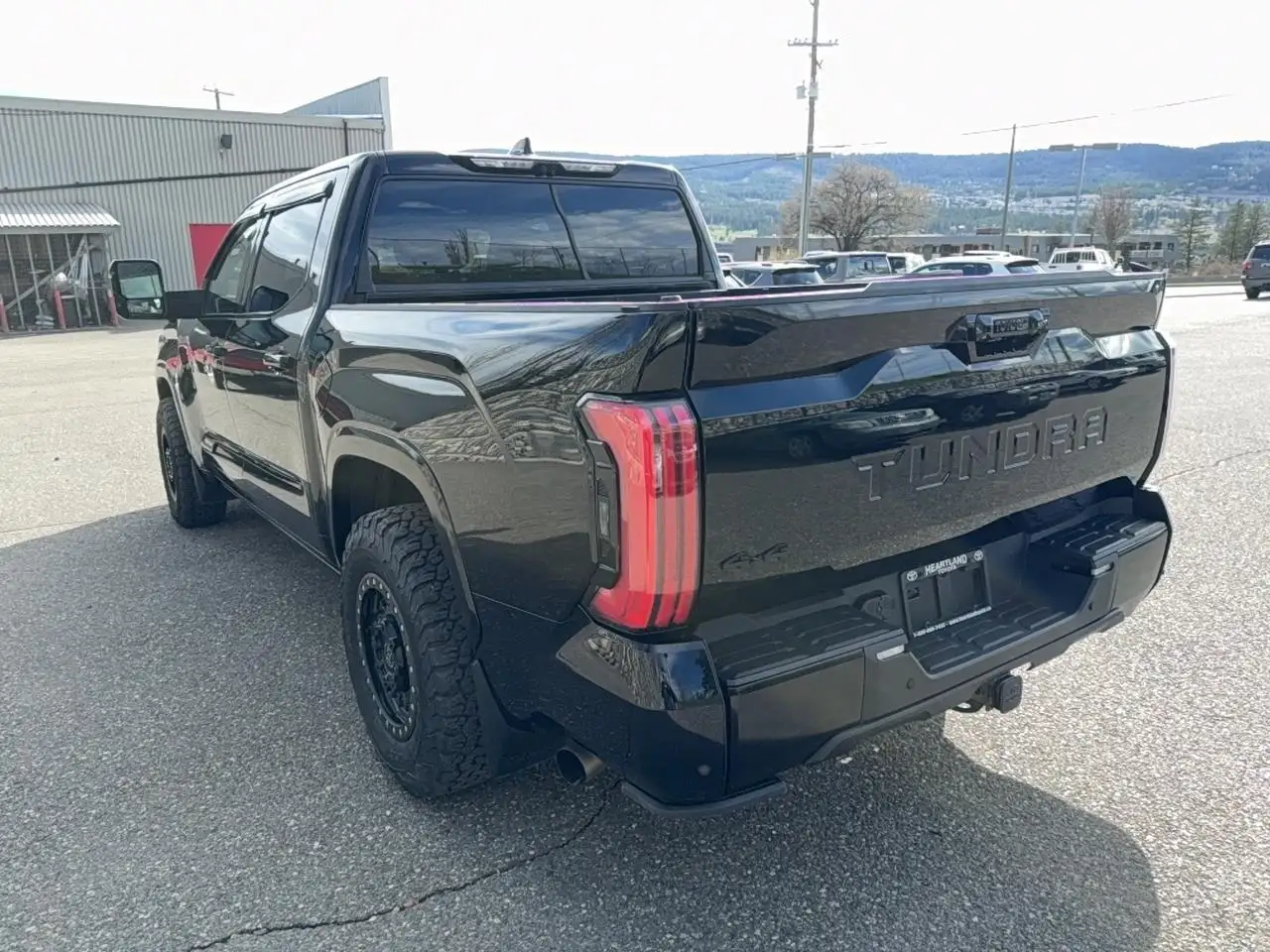 Toyota Tundra снимка Toyota Tundra