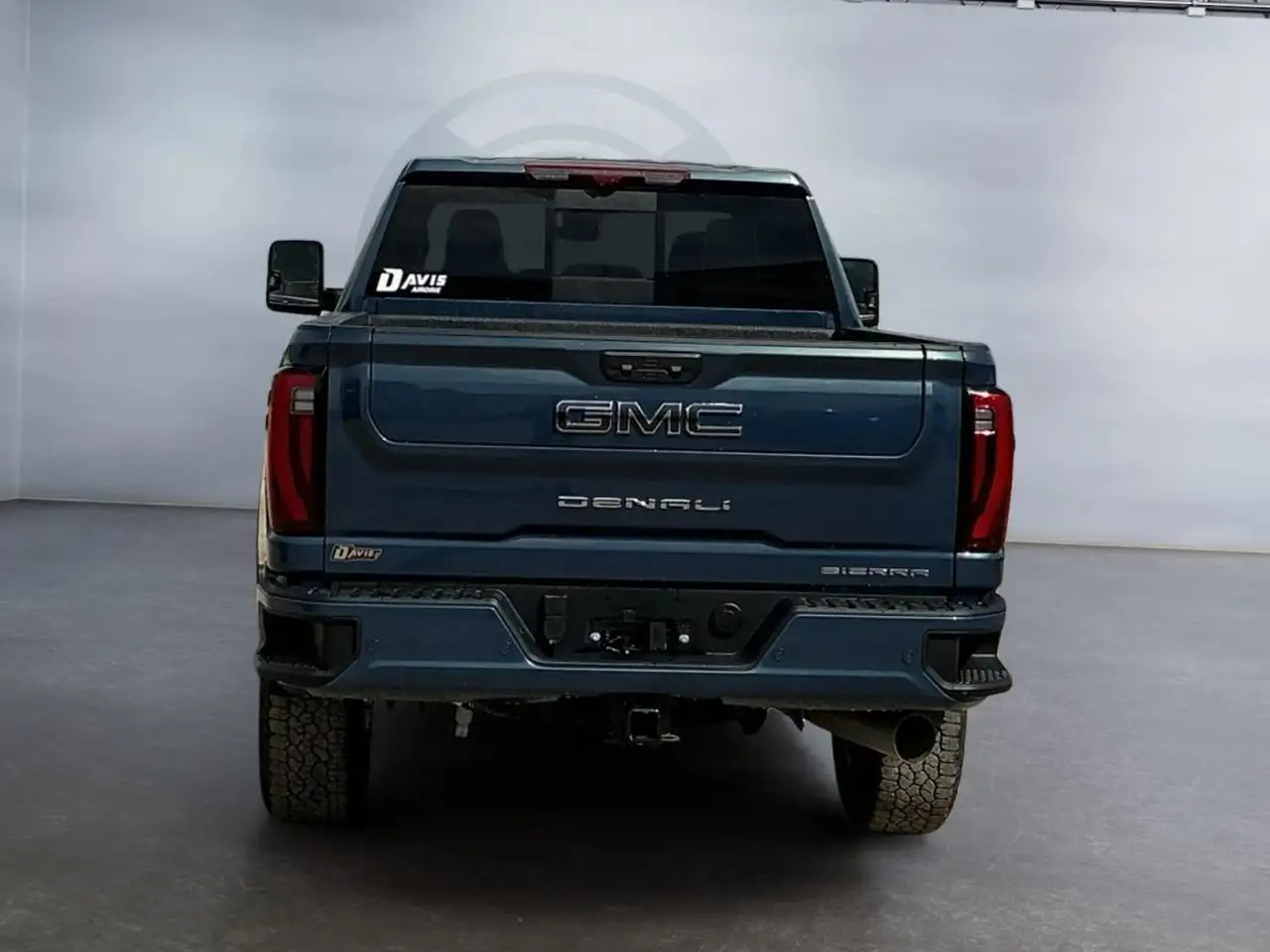 GMC Sierra 3500HD снимка GMC Sierra 3500HD