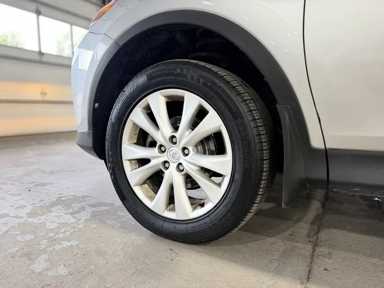 Toyota RAV 4 photo Toyota RAV 4