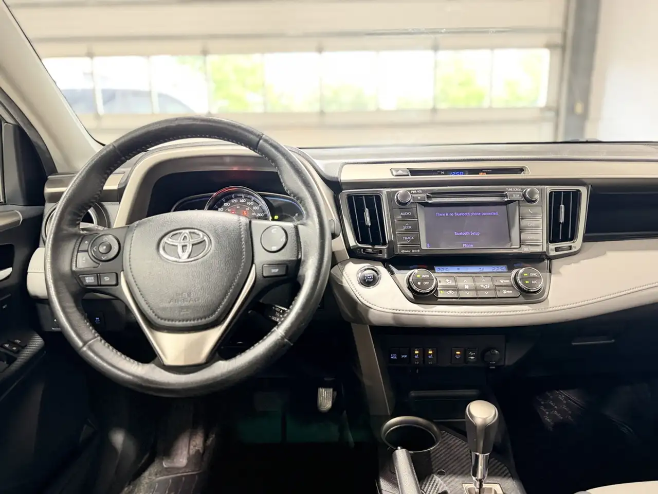 Toyota RAV 4 photo Toyota RAV 4