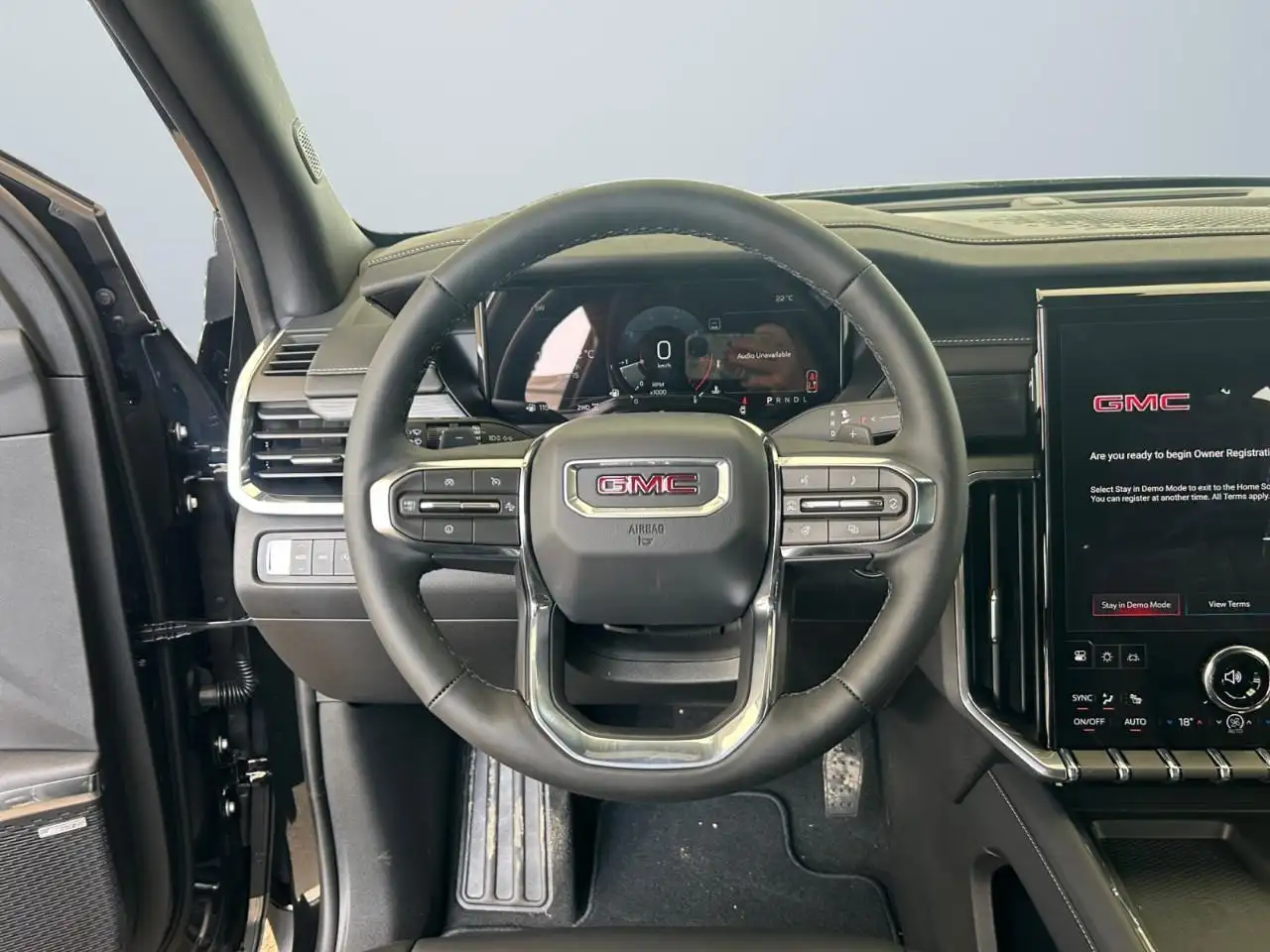 GMC Acadia снимка GMC Acadia