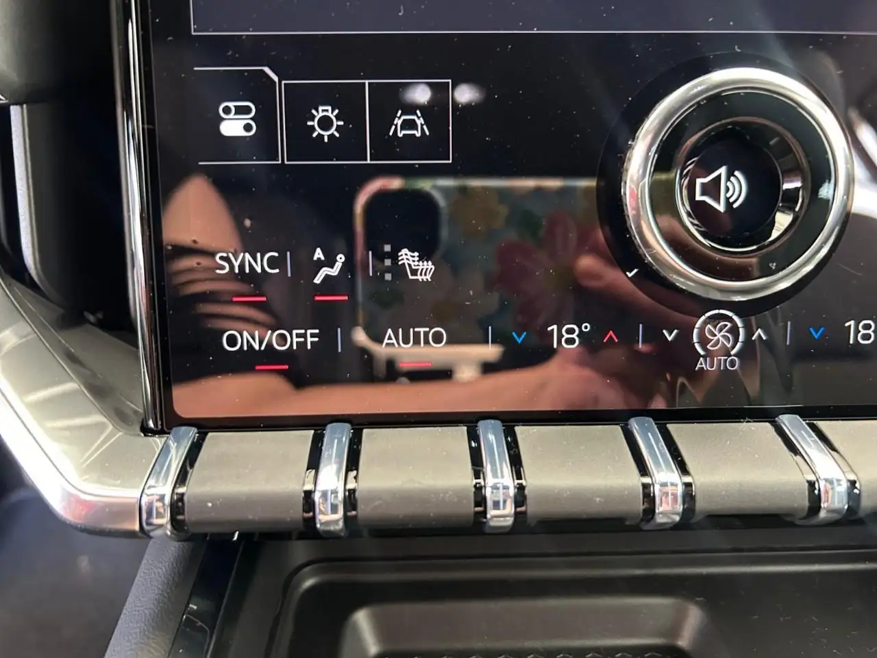 GMC Acadia снимка GMC Acadia