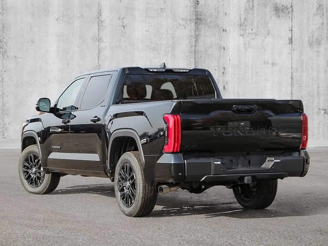 Toyota Tundra снимка Toyota Tundra