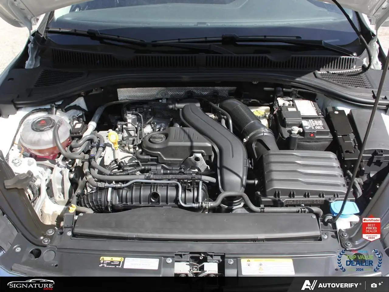 Volkswagen Jetta снимка Volkswagen Jetta