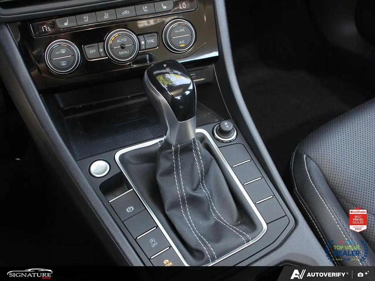 Volkswagen Jetta снимка Volkswagen Jetta
