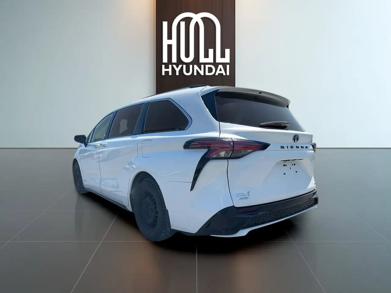Toyota Sienna снимка Toyota Sienna