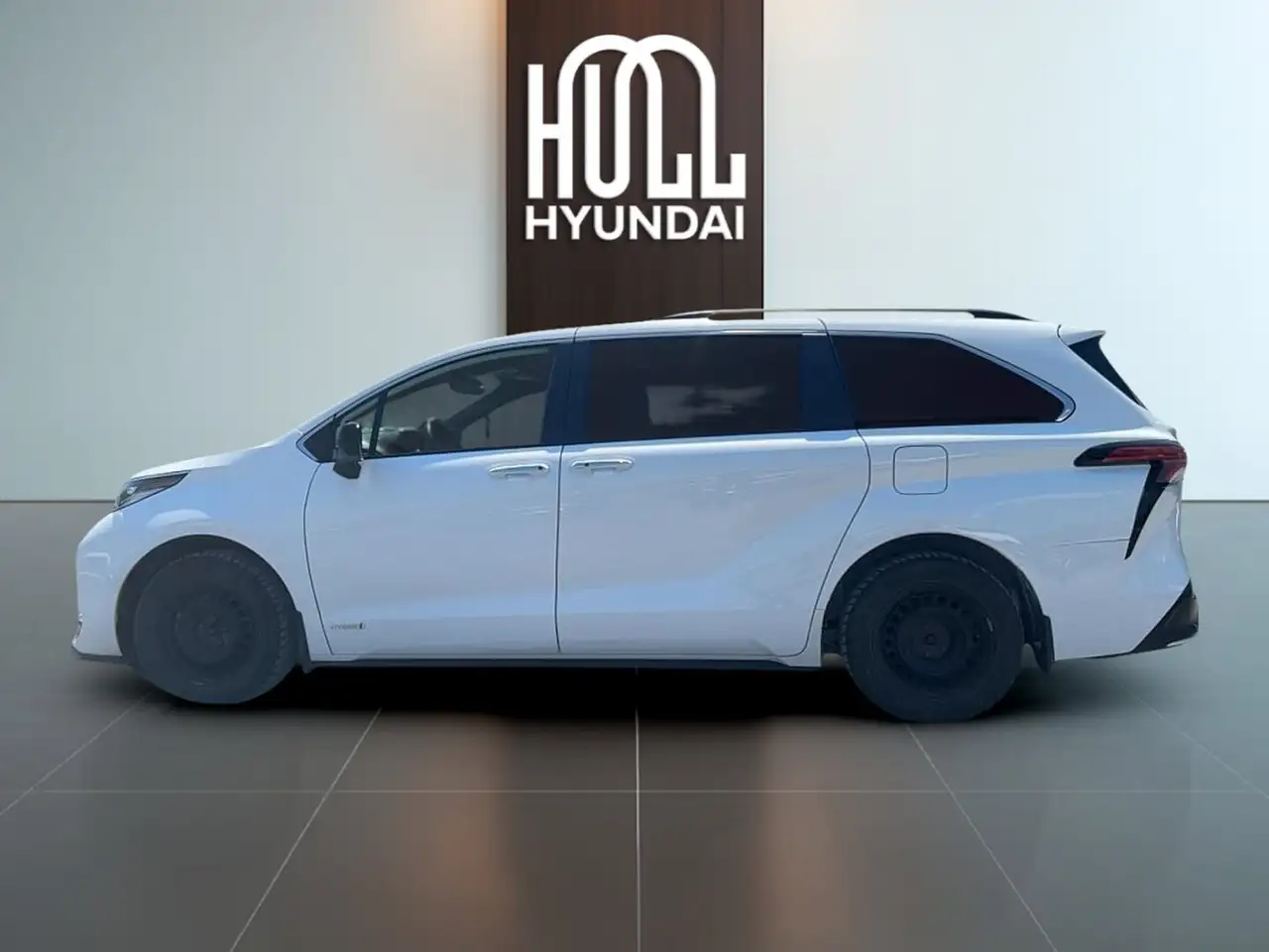 Toyota Sienna снимка Toyota Sienna