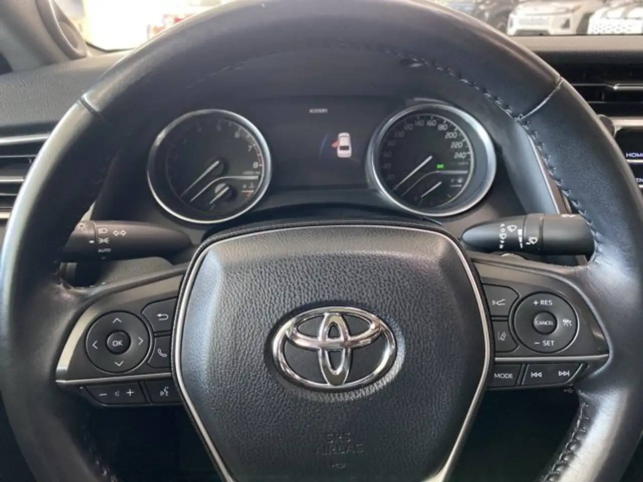 Toyota Camry photo Toyota Camry