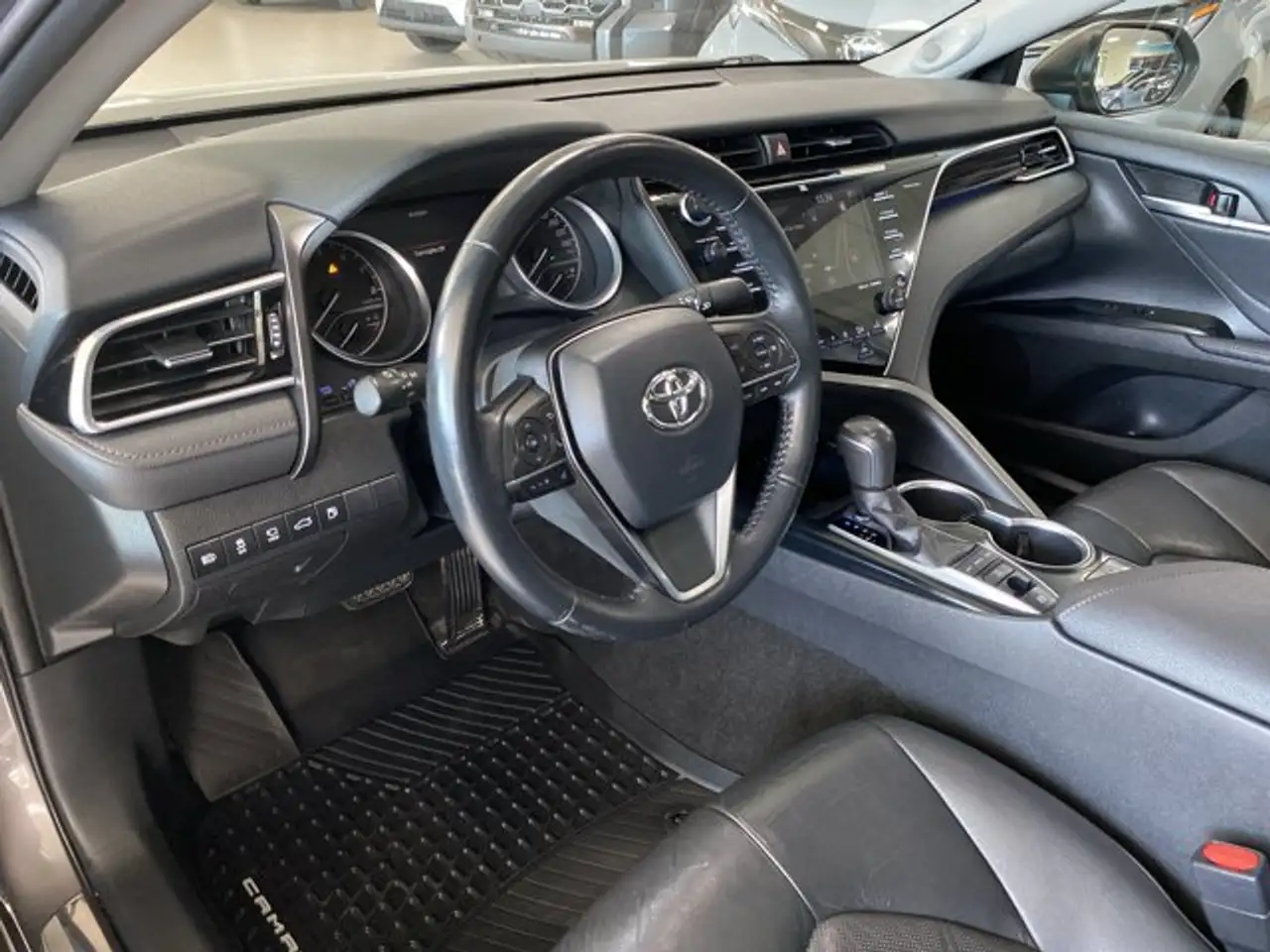 Toyota Camry photo Toyota Camry