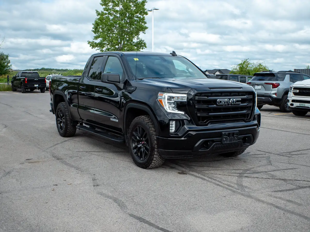 GMC Sierra 1500 fotografie GMC Sierra 1500