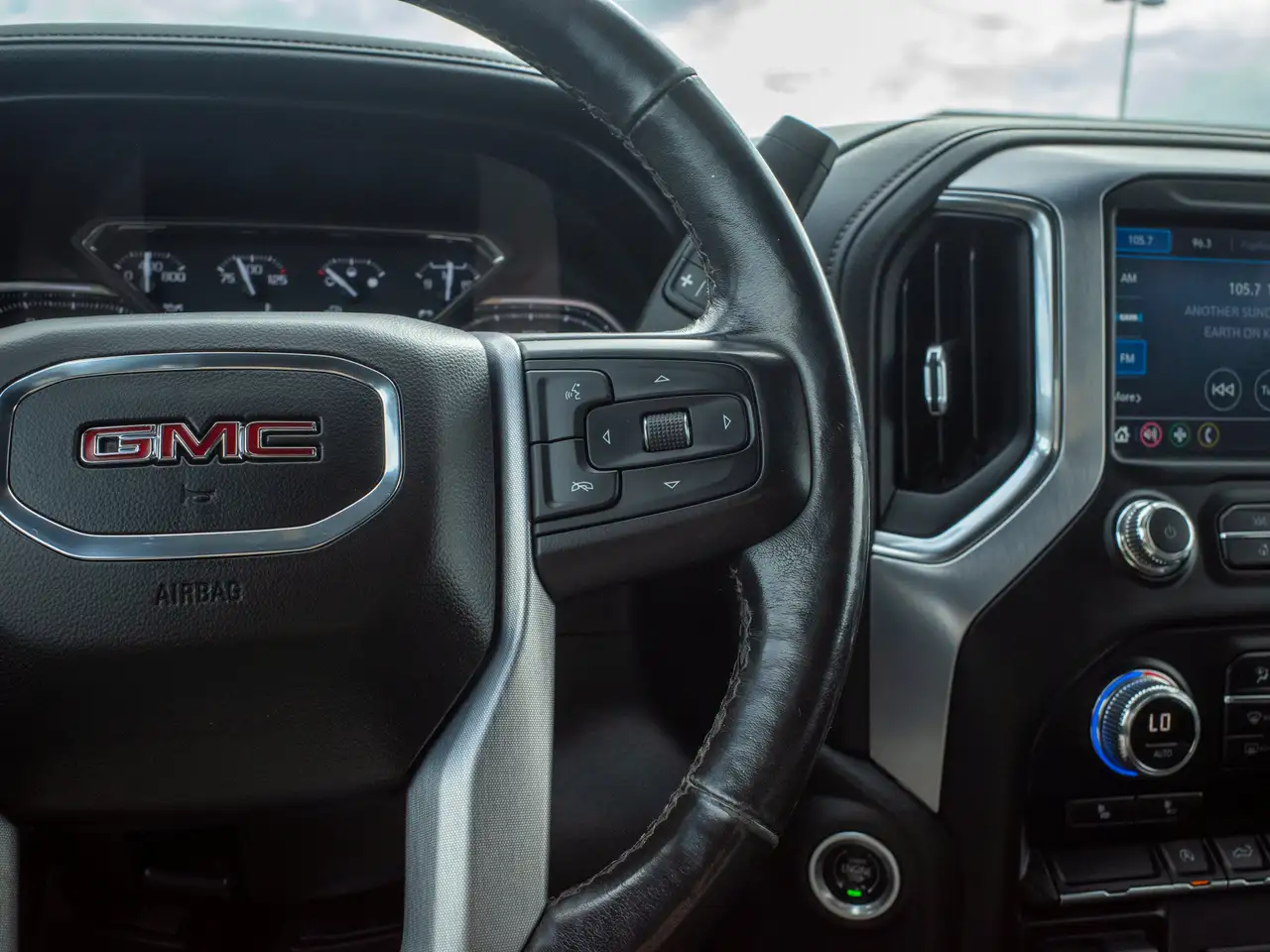 GMC Sierra 1500 fotografie GMC Sierra 1500