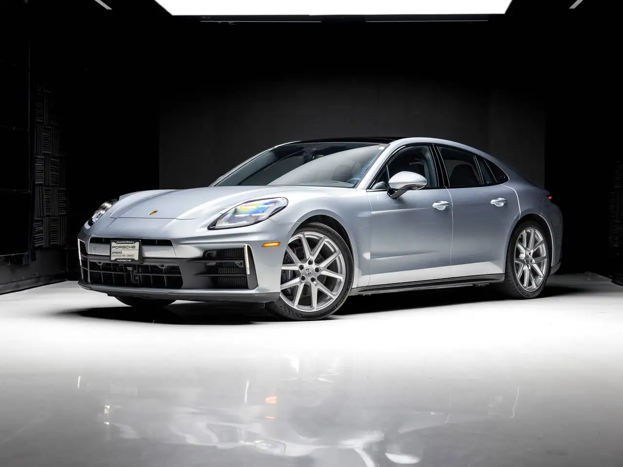 Porsche Panamera снимка Porsche Panamera