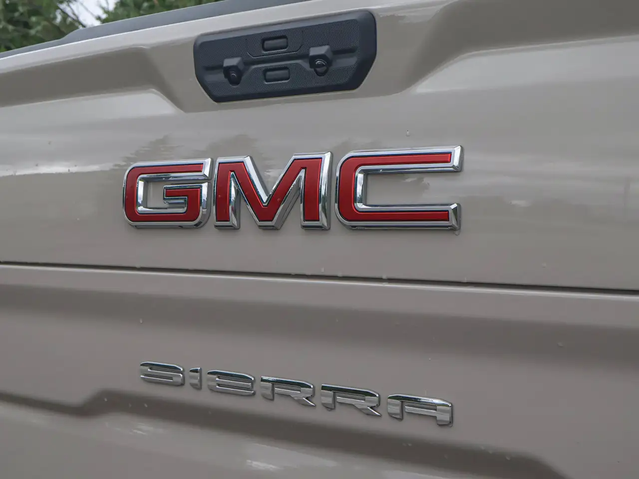GMC Sierra 1500 photo GMC Sierra 1500
