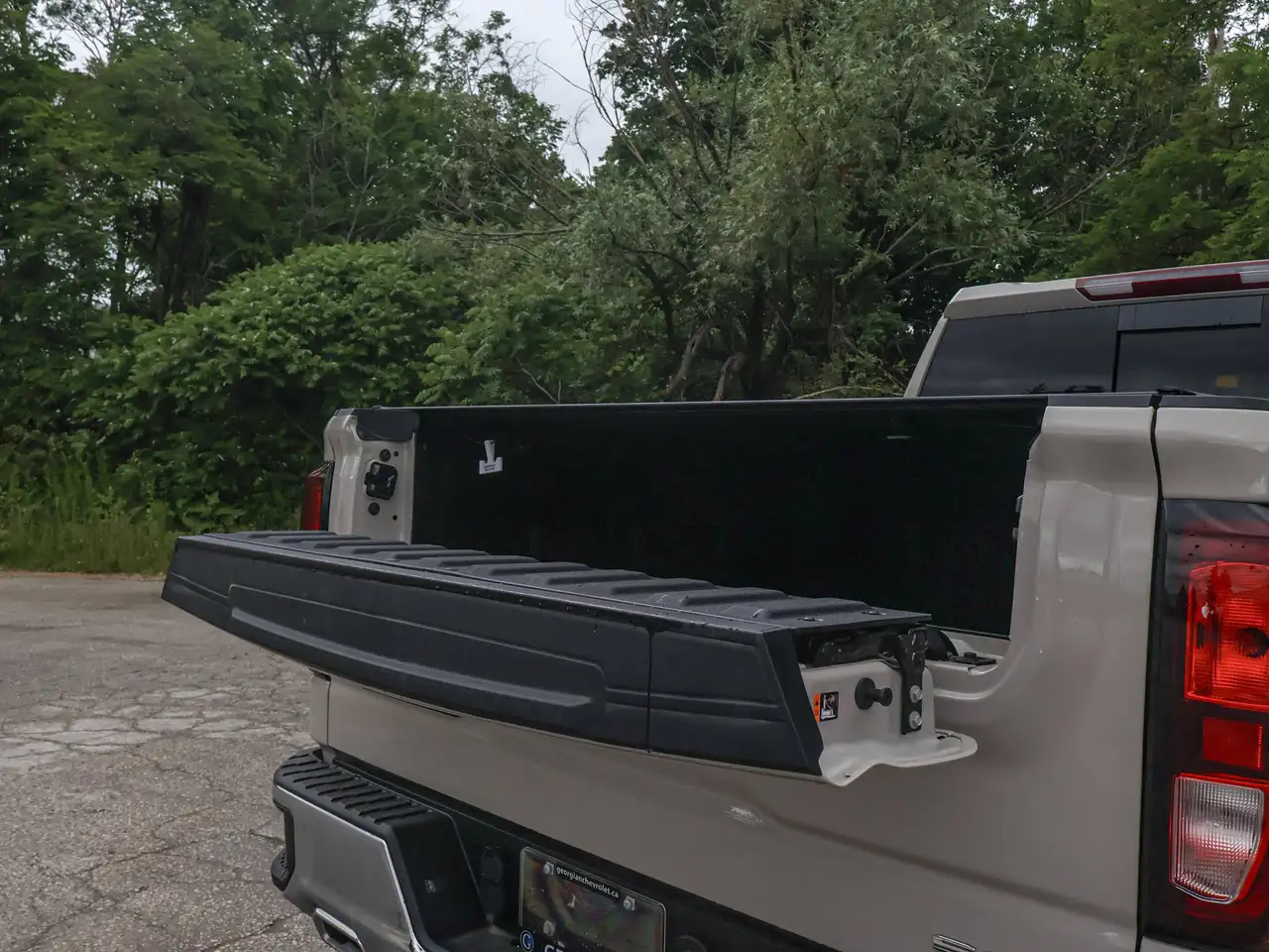 GMC Sierra 1500 photo GMC Sierra 1500