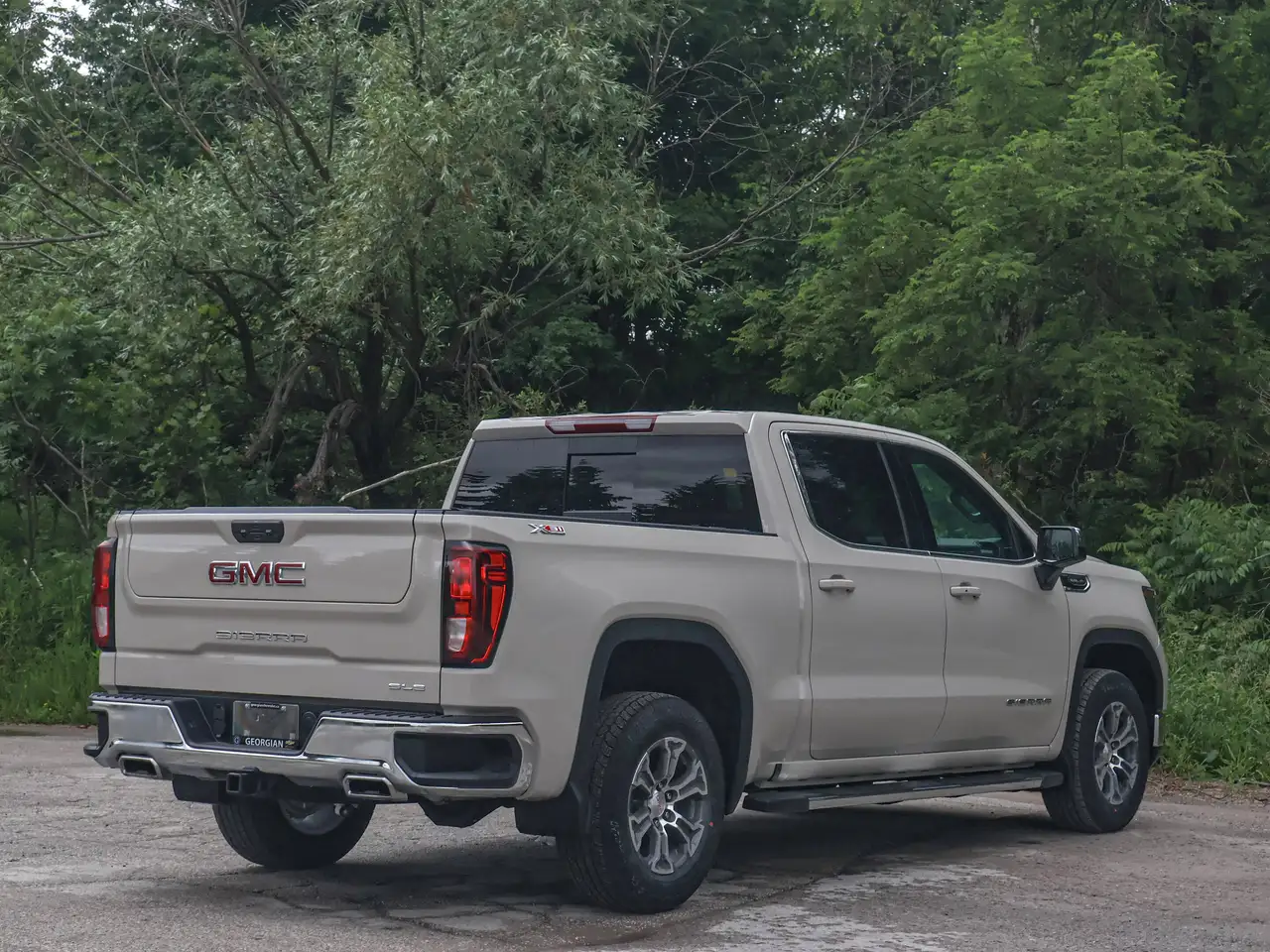 GMC Sierra 1500 photo GMC Sierra 1500