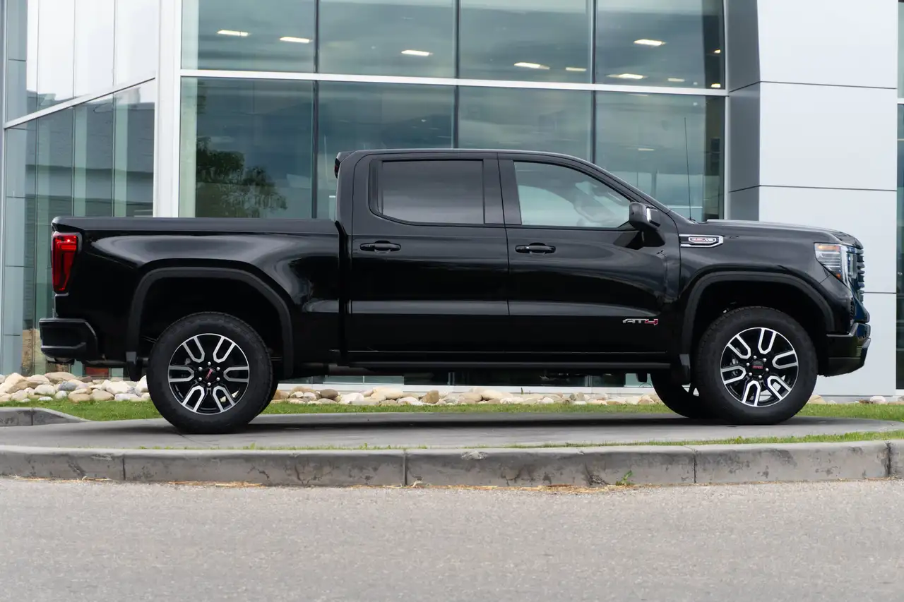 GMC Sierra 1500 photo GMC Sierra 1500